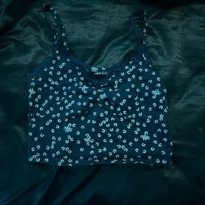 navy flower print crop top